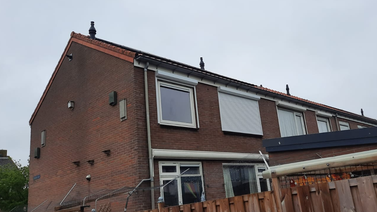 Zelf geïnstalleerd, helemaal prima constructie - review foto